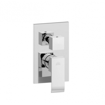 Chrome built-in shower...