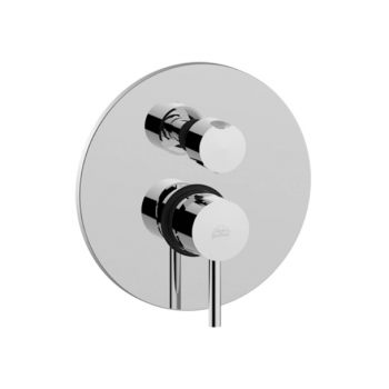 Chrome built-in shower...